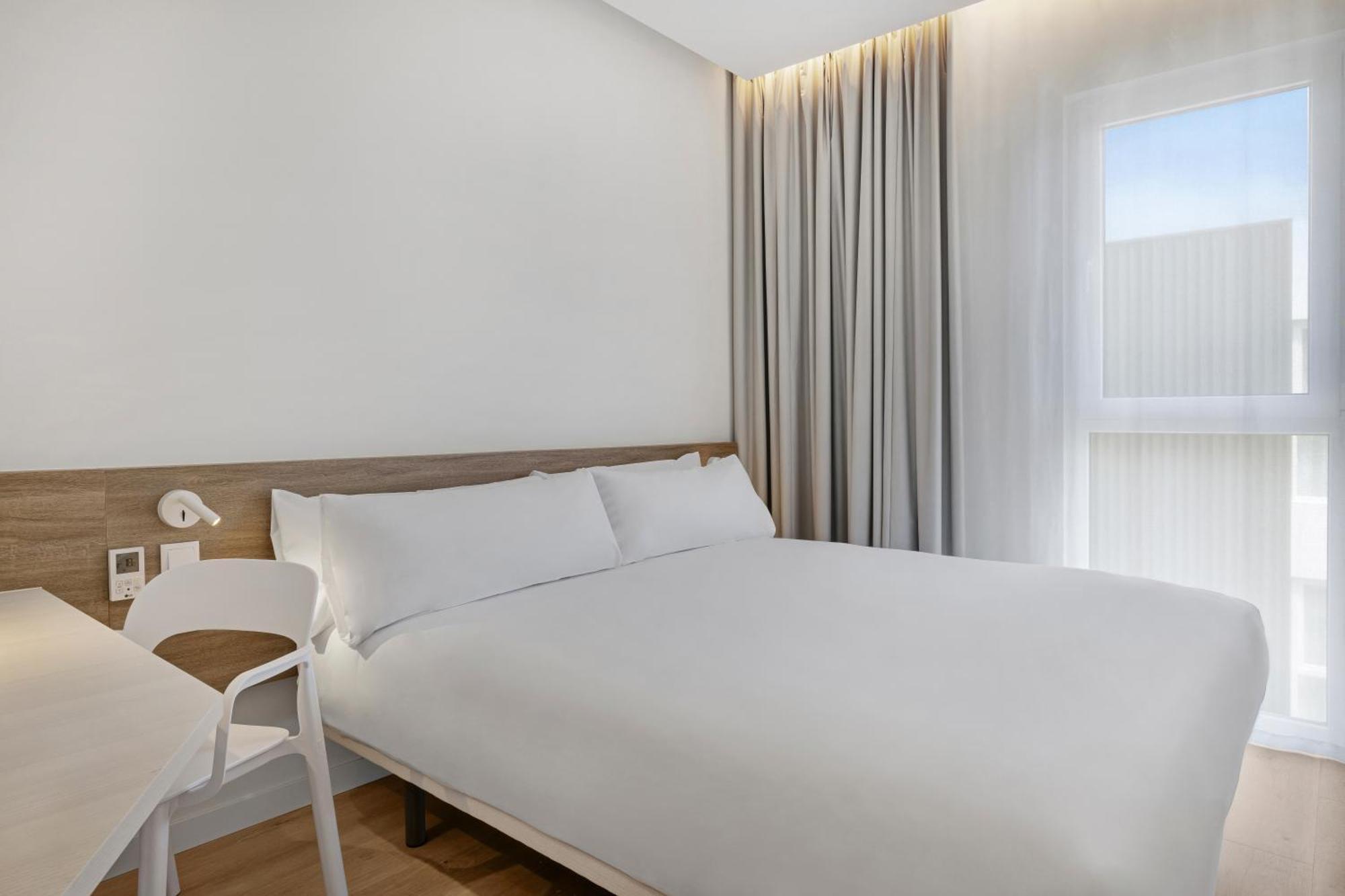 B&B Hotel Santiago Milladoiro Exteriér fotografie
